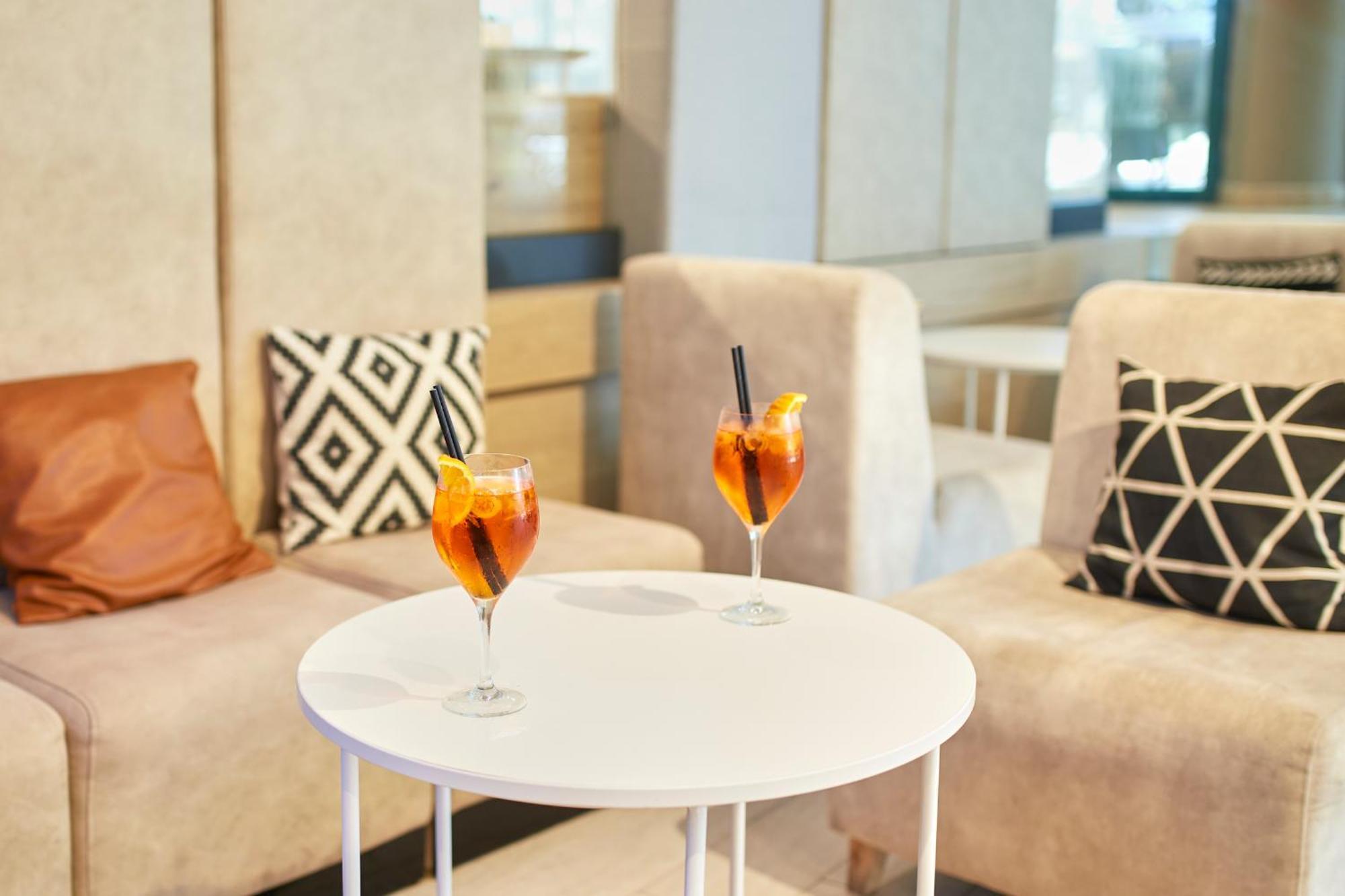 Hotel Marvel All Inclusive - Fully Renovated Free Beach Access 써니비치 외부 사진
